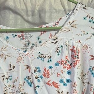 St. John's Bay White Floral Blouse